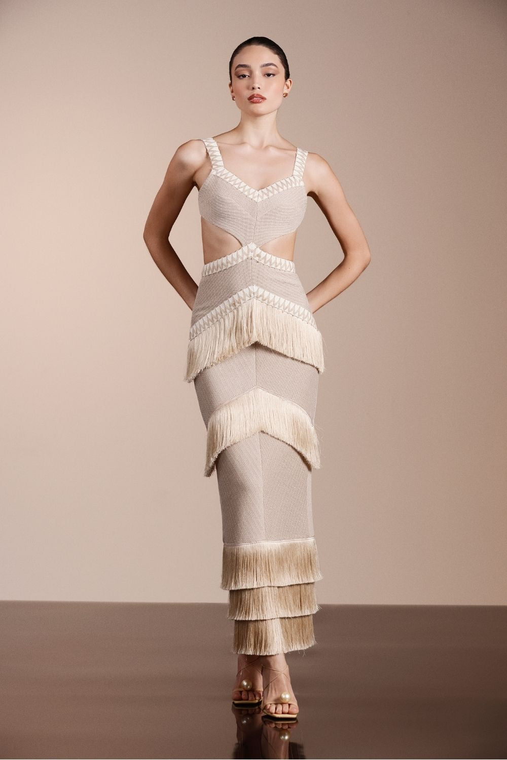 VESTIDO LONGO TELA DOT BEGE