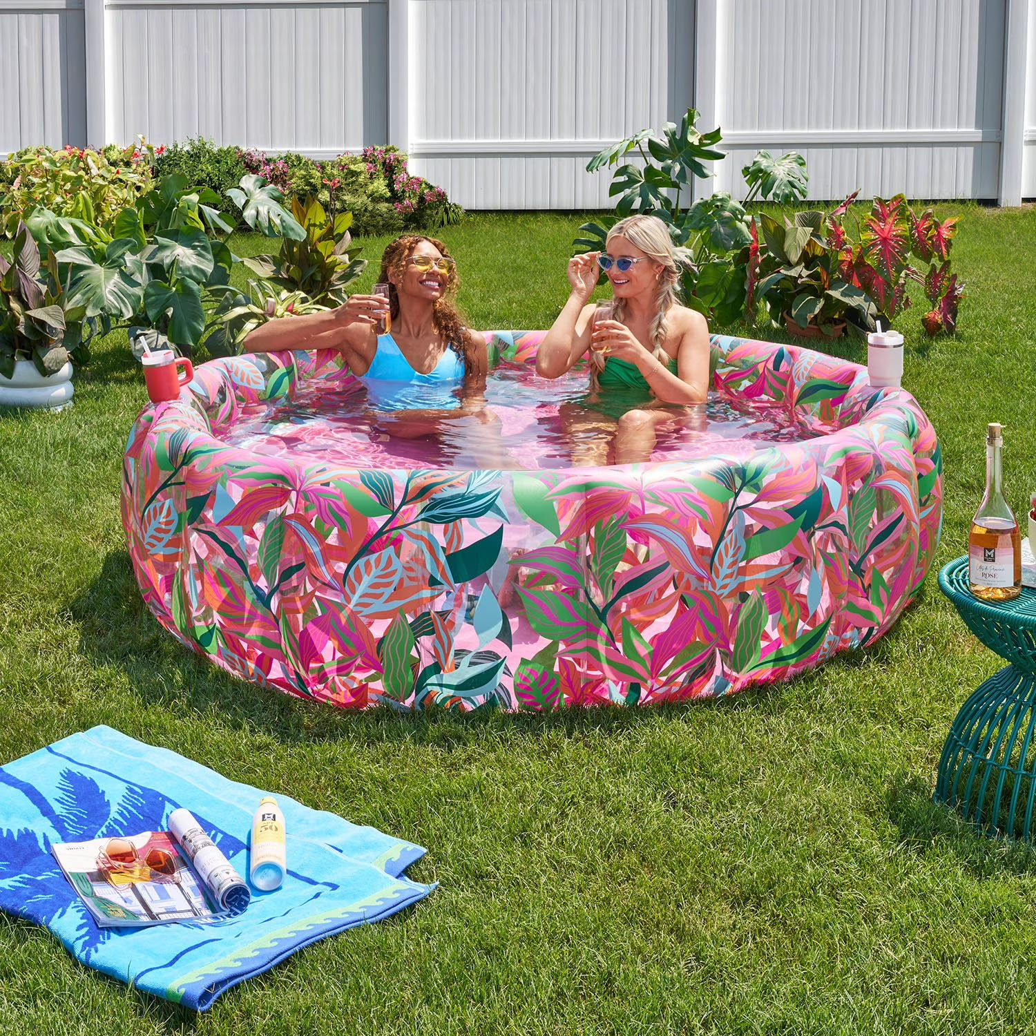 Splashtopia© PoolSofa