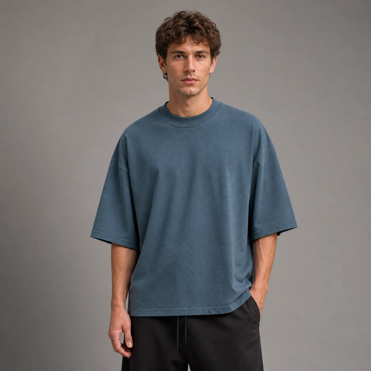 Slate Blue Max Heavyweight cropped oversized T-shirt studio cover
