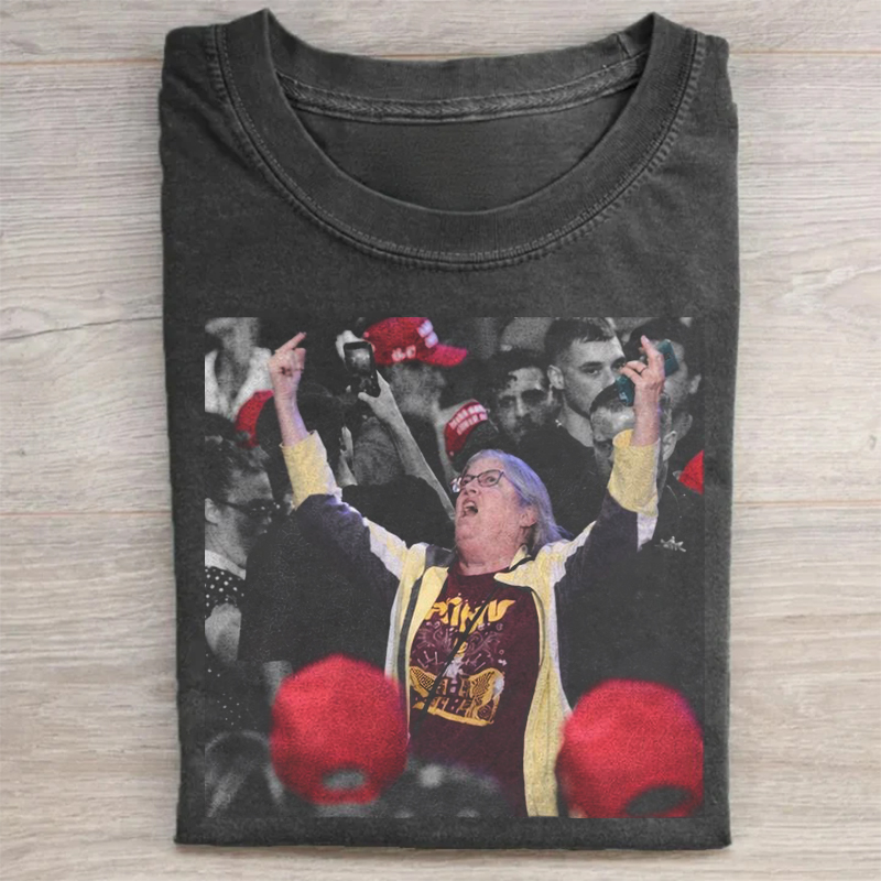 Aunt Sue Middler Finger At Trump Rally T-shirt