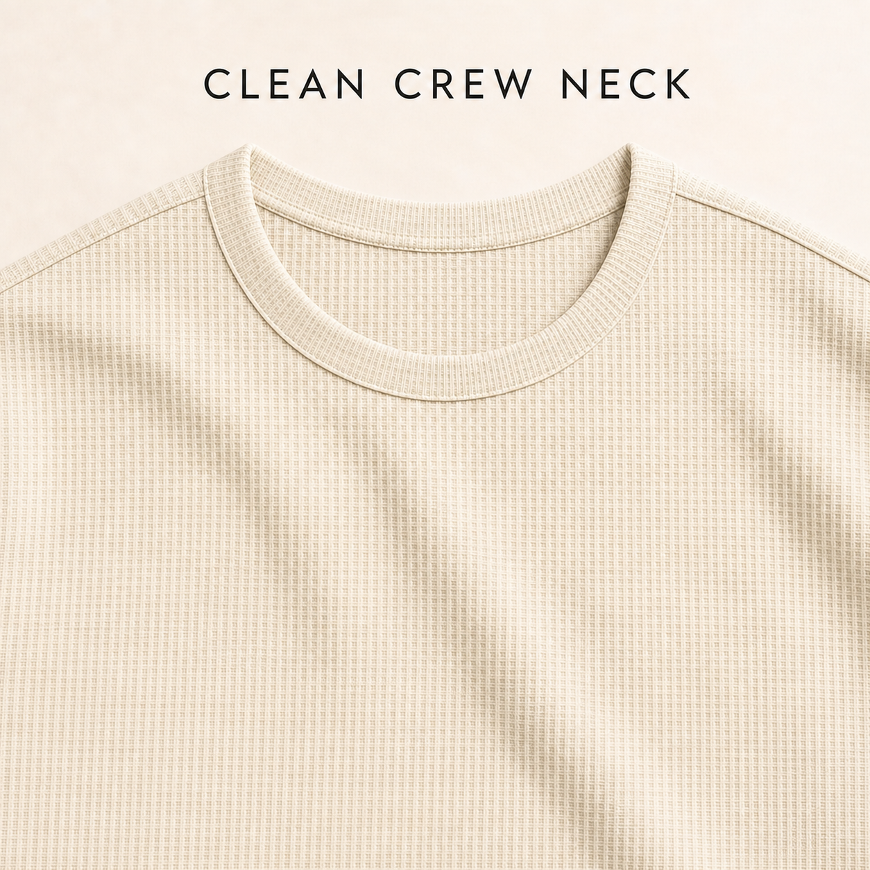 Crew neck and short sleeve structure detail on men's waffle set