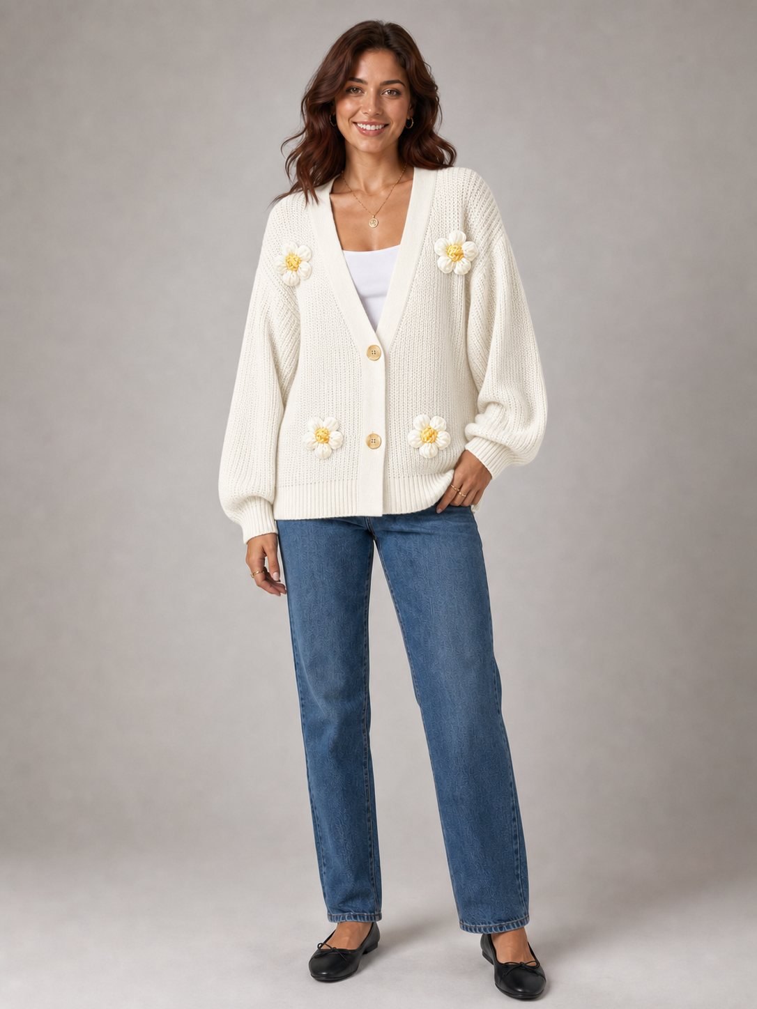 Women's daisy cardigan in ivory white