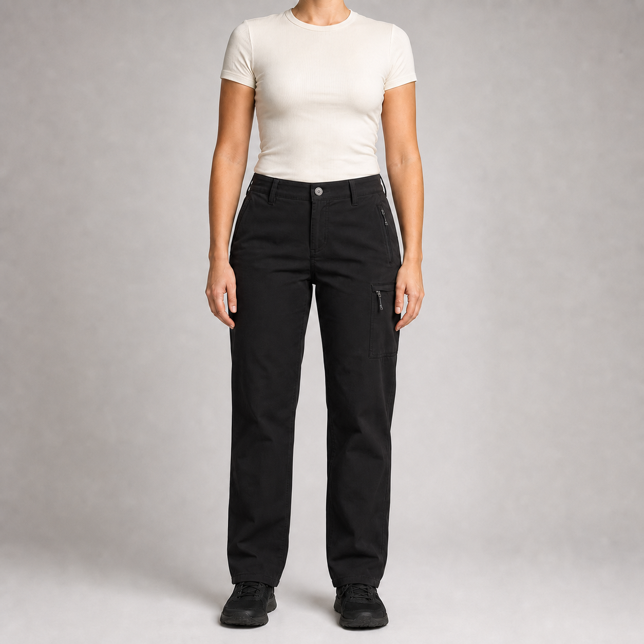 Black women's zip-pocket cargo pants