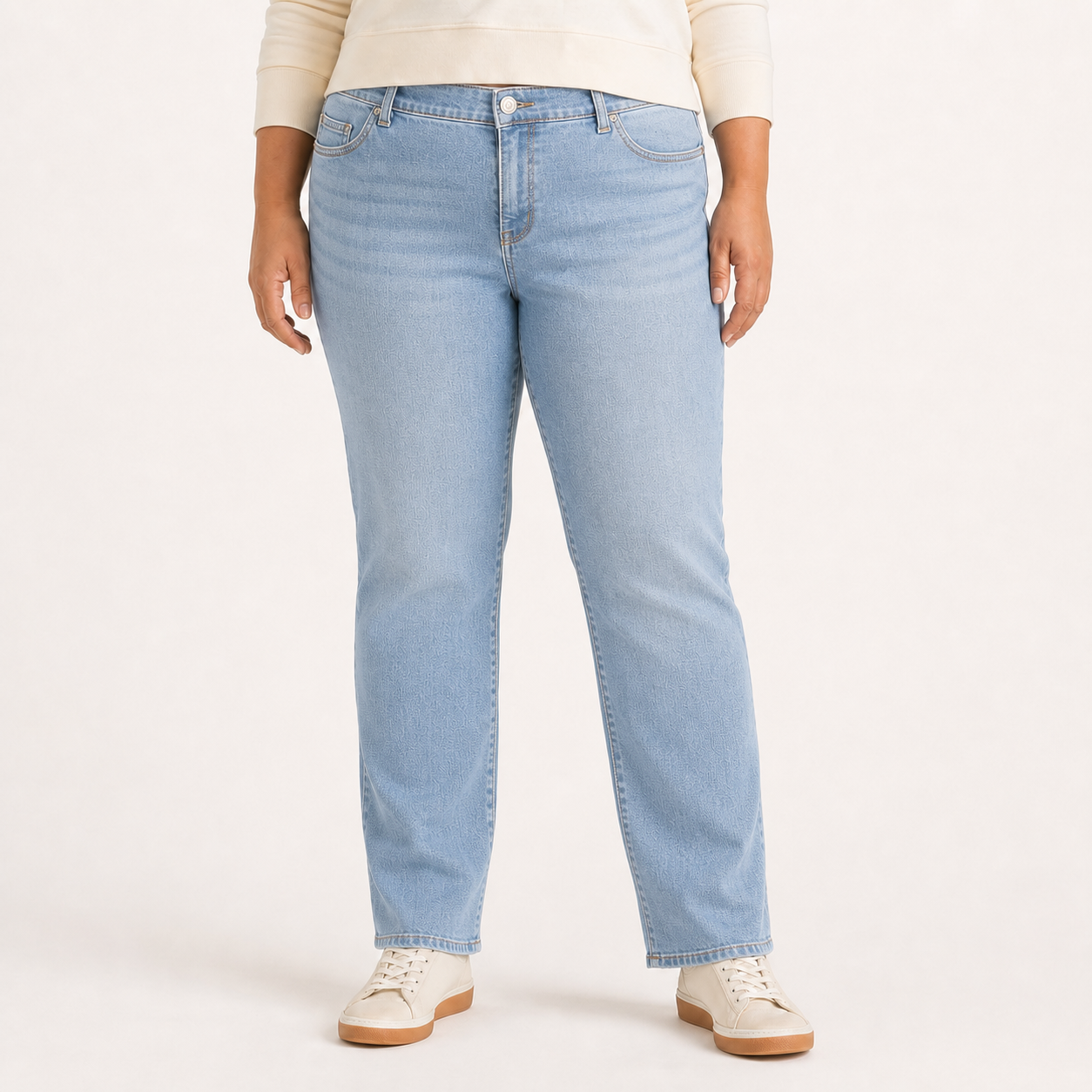 Women's light-wash plus-size straight-leg jeans