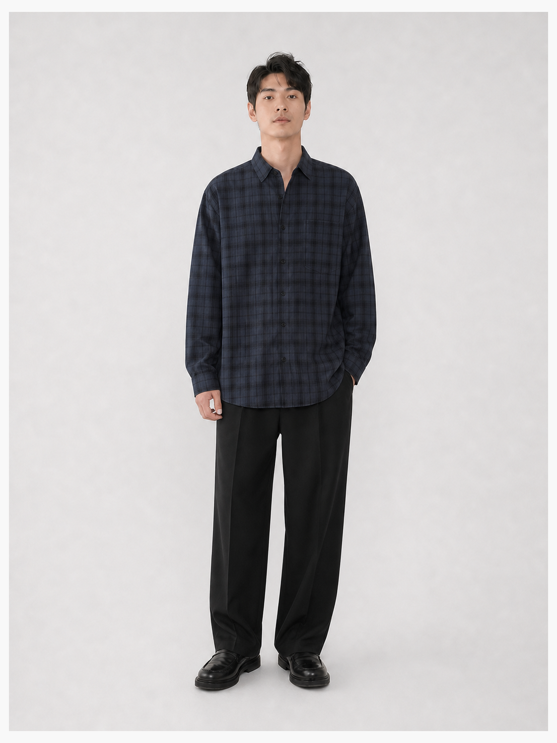 Men's deep navy relaxed plaid shirt