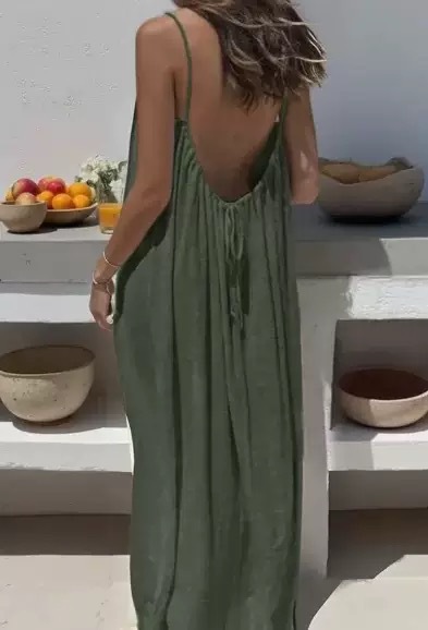 Rückenfreies Maxikleid in Olivgrün