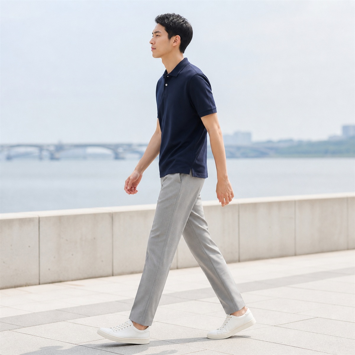 Polo AIRism bleu marine - vue principale