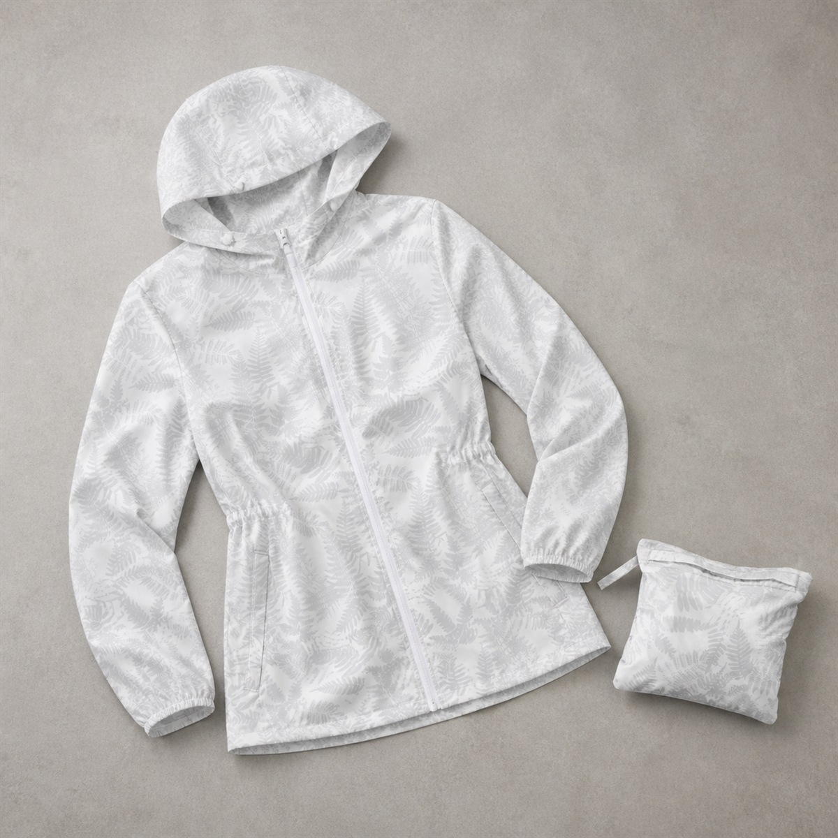 Détail de la veste repliée dans sa poche