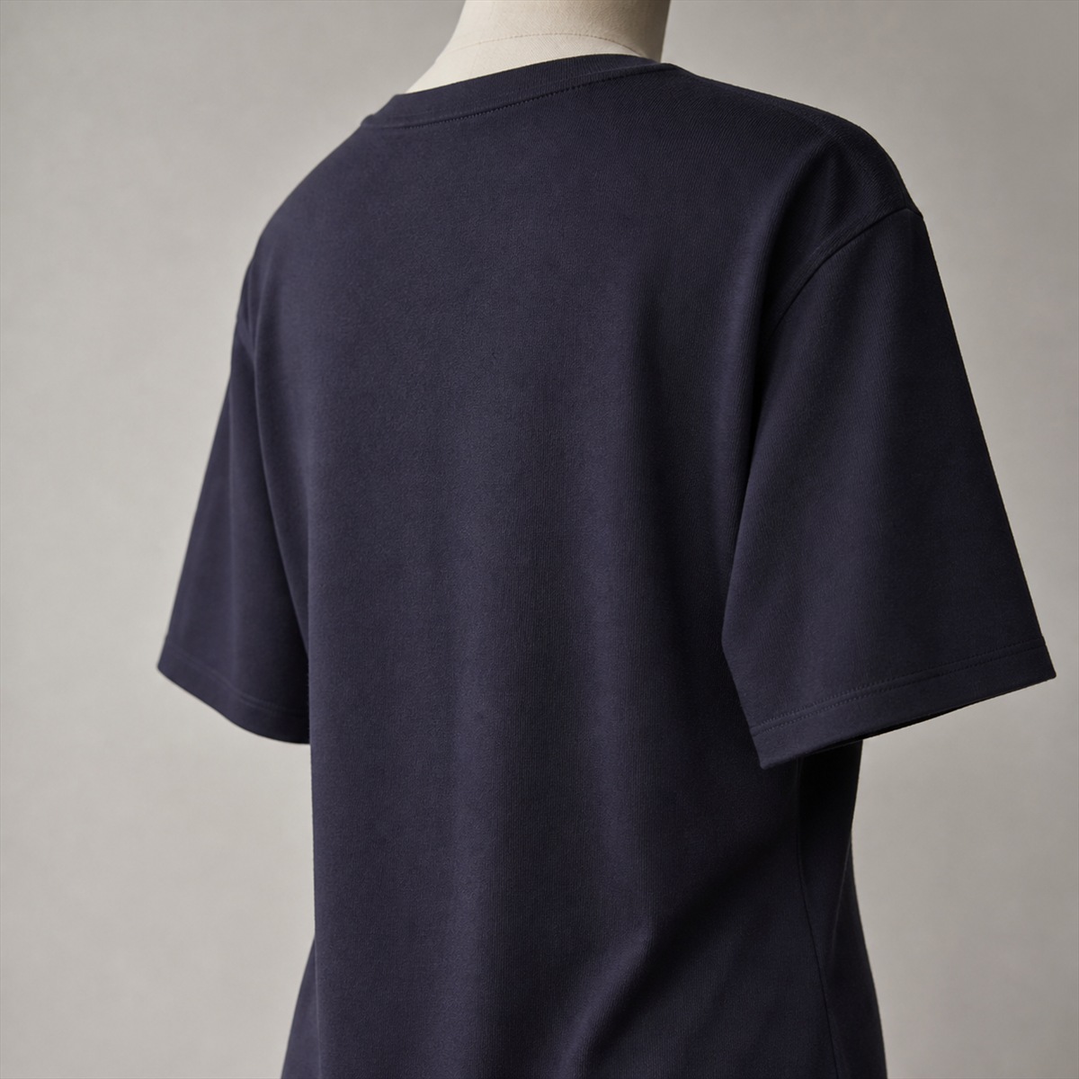 Détail de la maille fine et du drapé