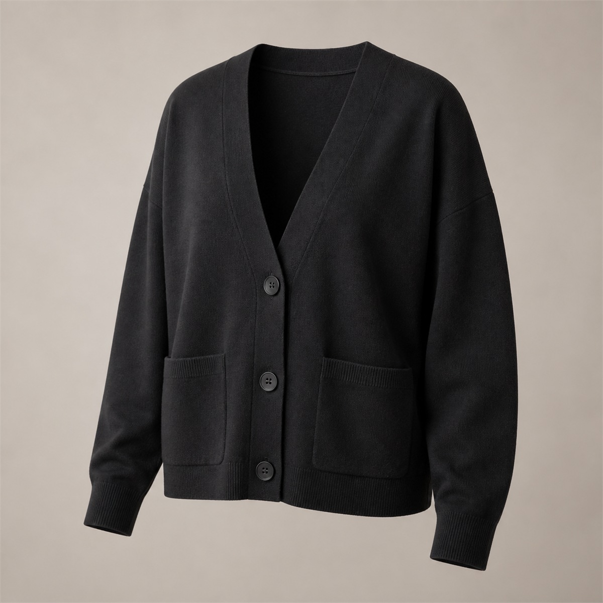 Cardigan noir en coton doux à col V — vue de face