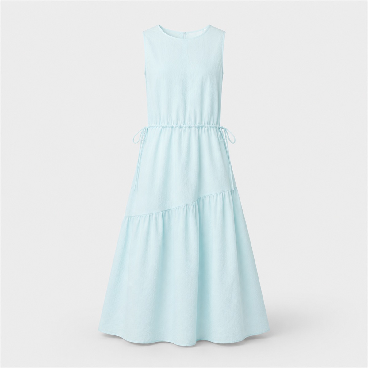 Robe bleu clair longue à volants — vue de face