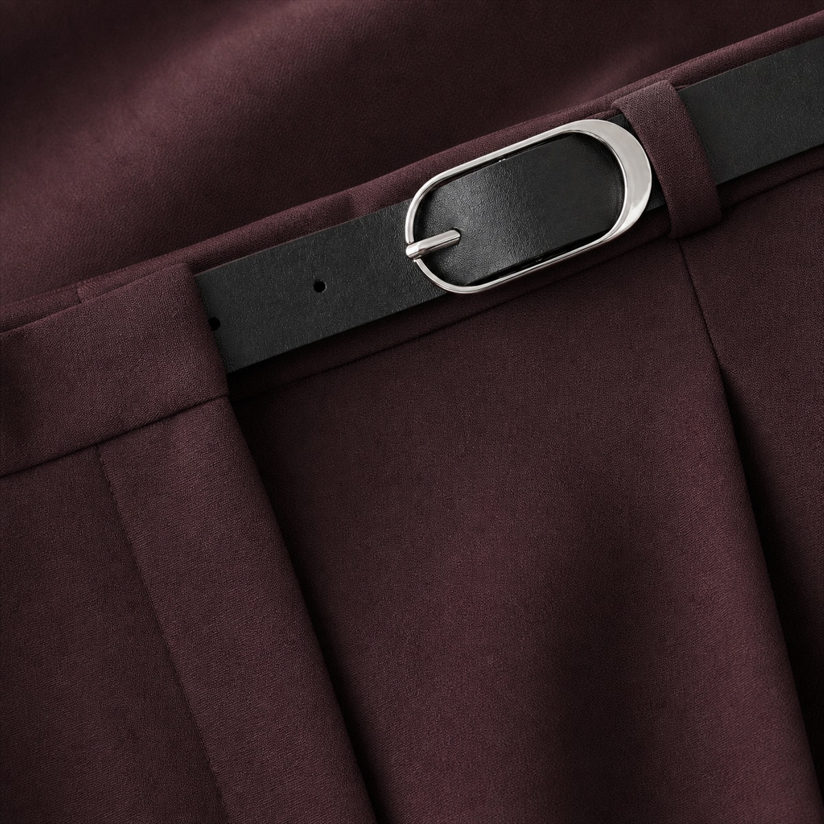 Détail de la ceinture coordonnée et de sa boucle