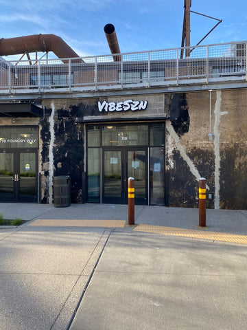 VibeSzn Retail Store
