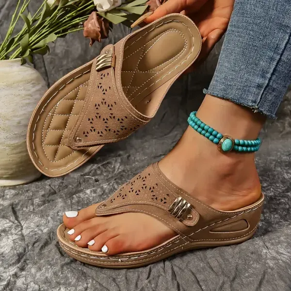 🔥 MOM's Day  Clearance UP TO 49% OFF 🔥Women’s Comfortable Breathable Mesh Soft Sole Orthopedic Slippers