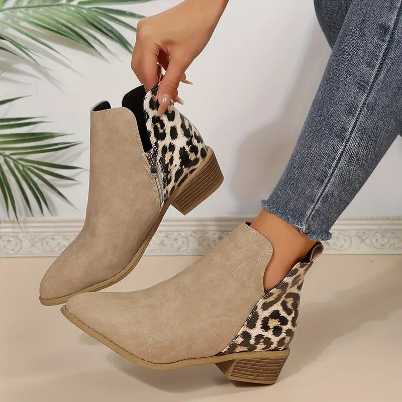 🔥2025 Spring Sale 49% OFF🌲--Women's Leopard Print Chunky Heel Short Boots👢