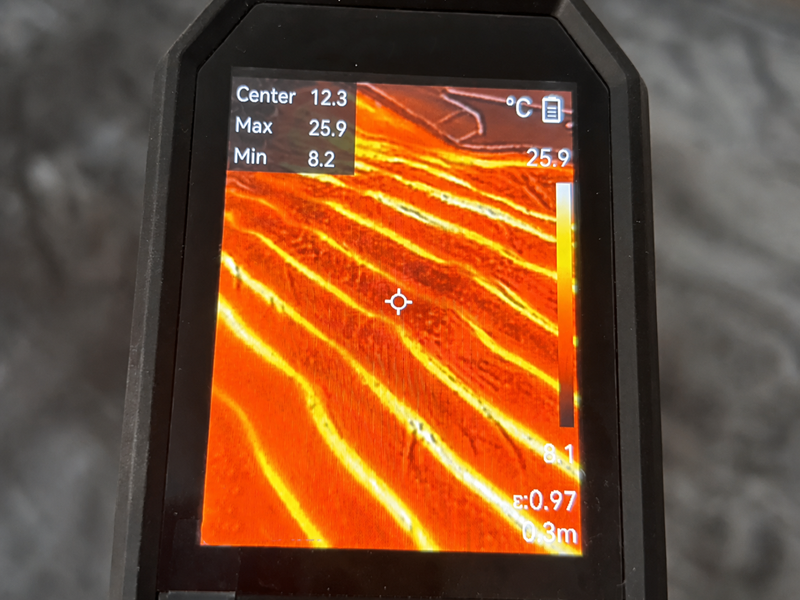 Precision temperature chip