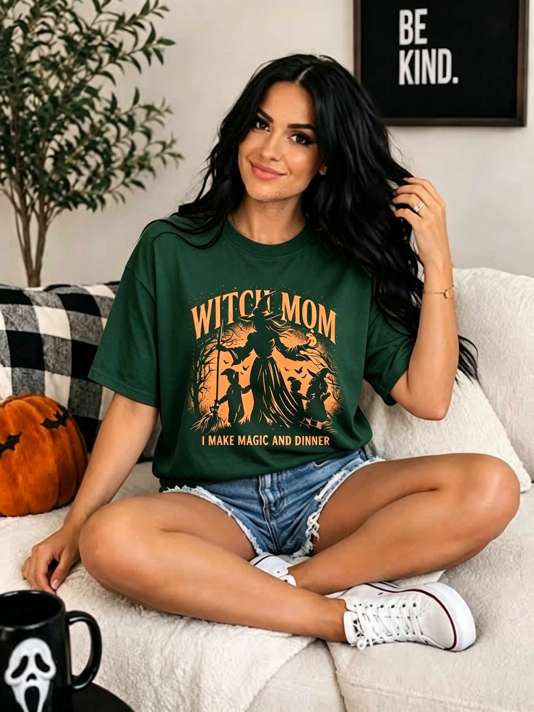 PShirt Witch Mom 02 Halloween T-shirt