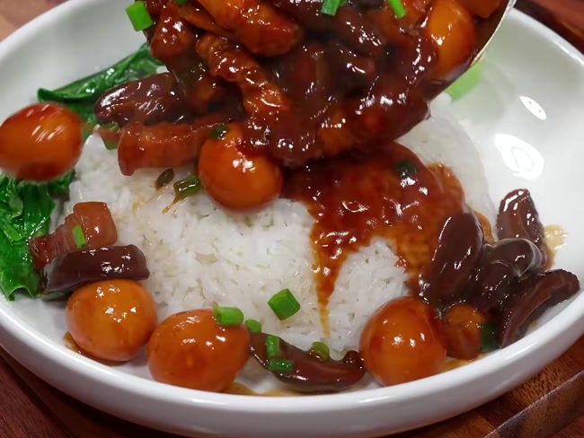 Easy Taiwanese Braised Pork Rice Recipe (Lu Rou Fan)-RuralMala