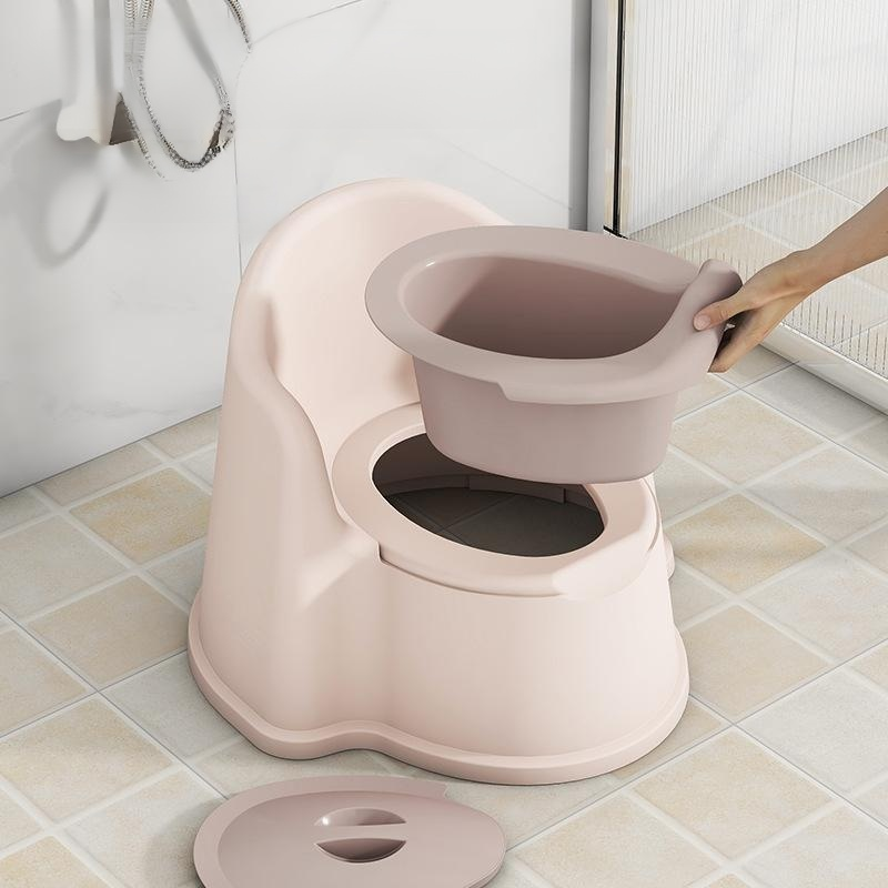 Gyermekeknek készült kis méretű WC