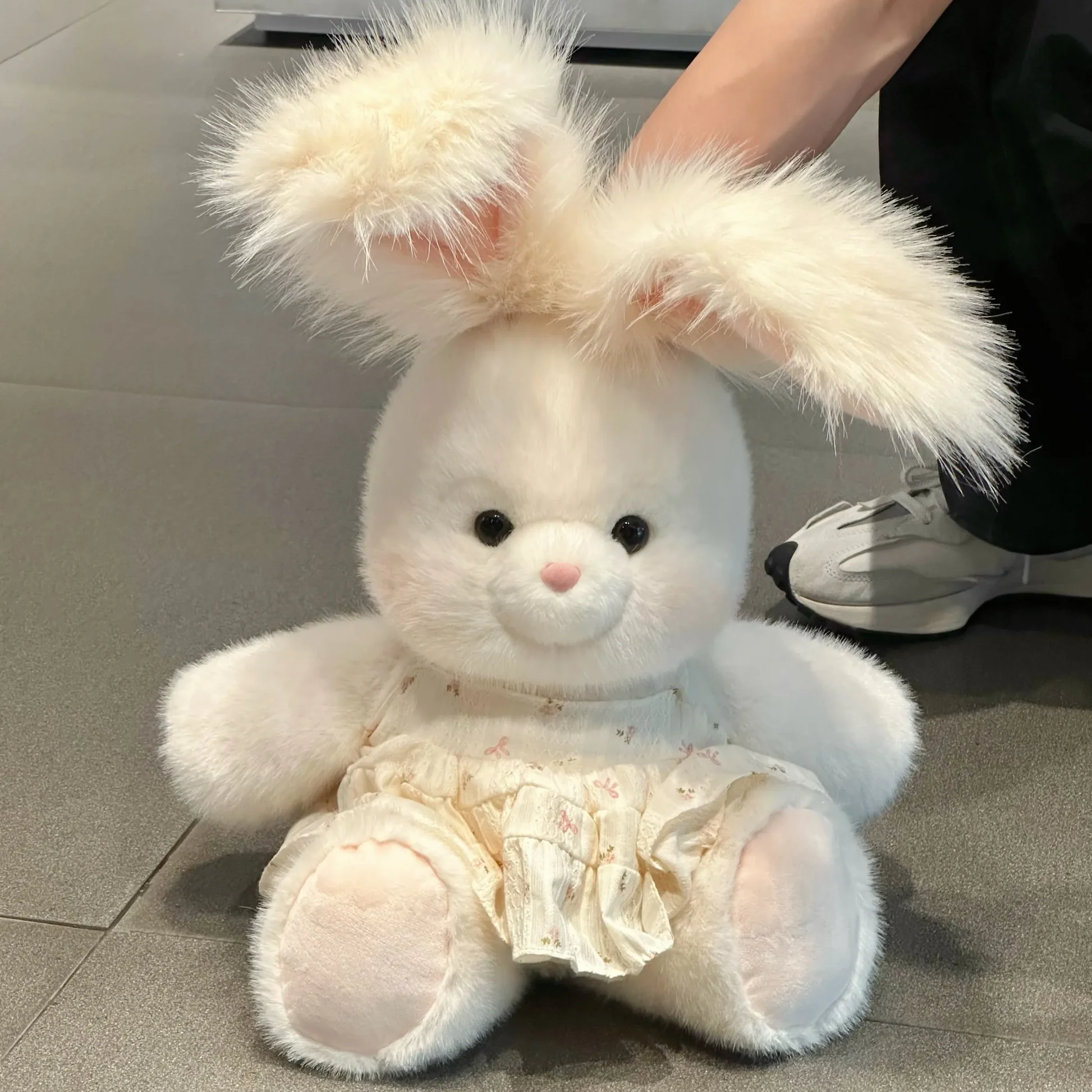 Cute Angora Rabbit Stuffed Animal（Size: 17.7" / H 45cm）