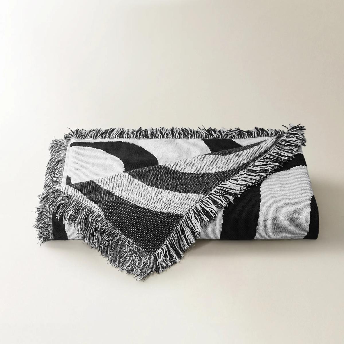 Eren Fringe Throw 50" x 60"