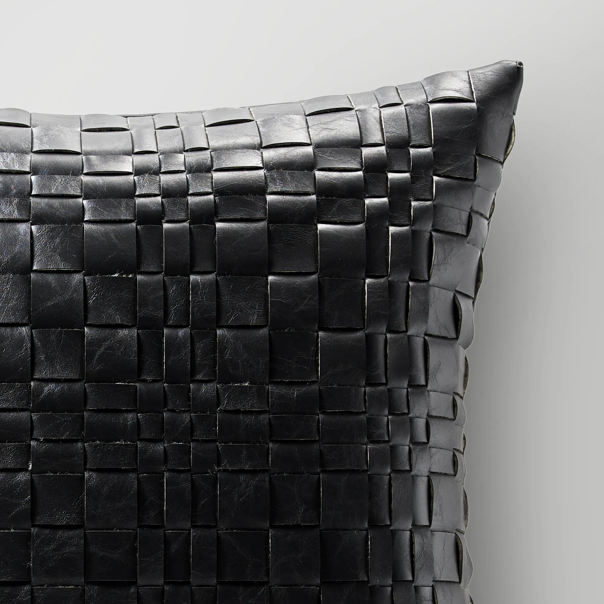 Wren Woven Pillow 20" - Black