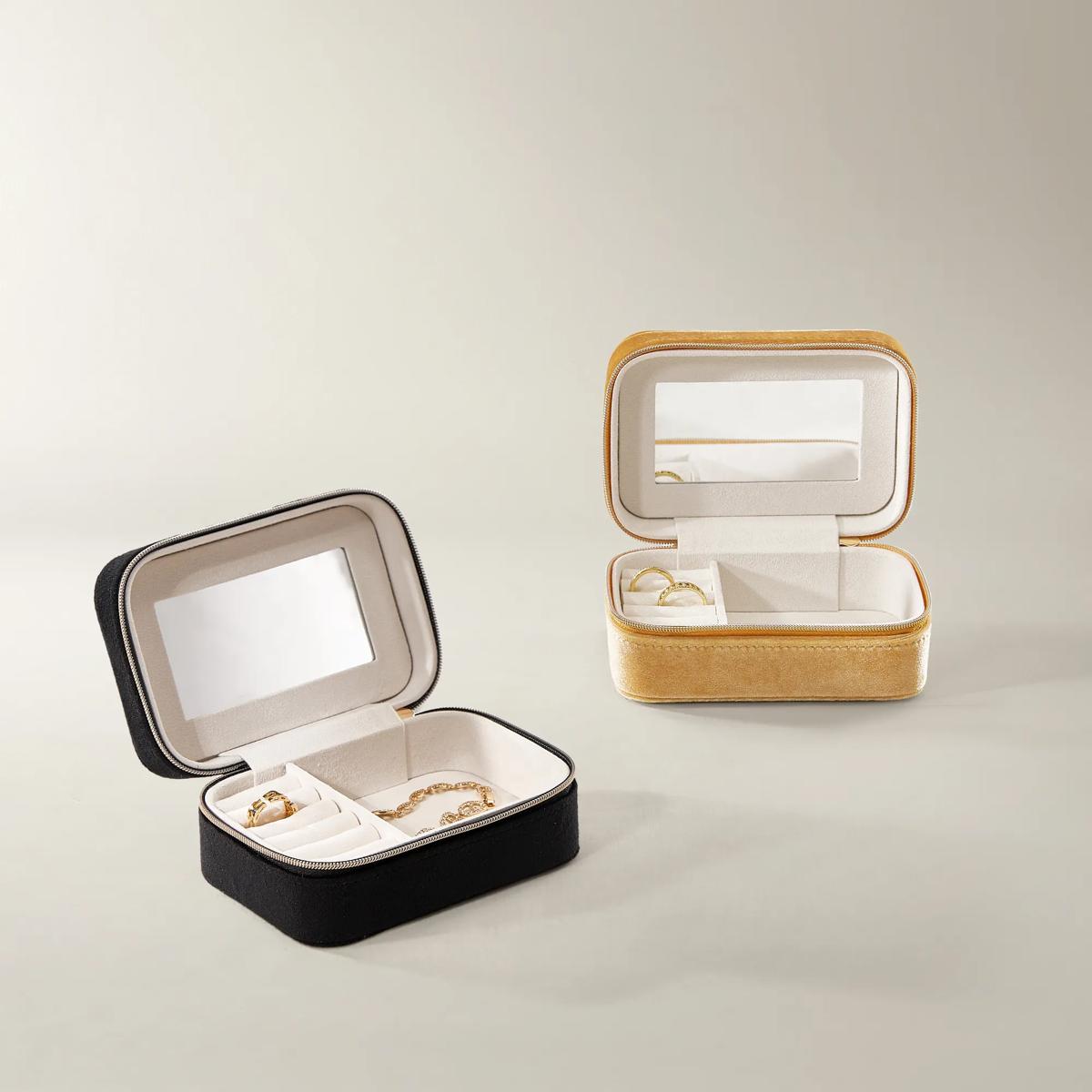 Velvet Jewelry Case - Golden
