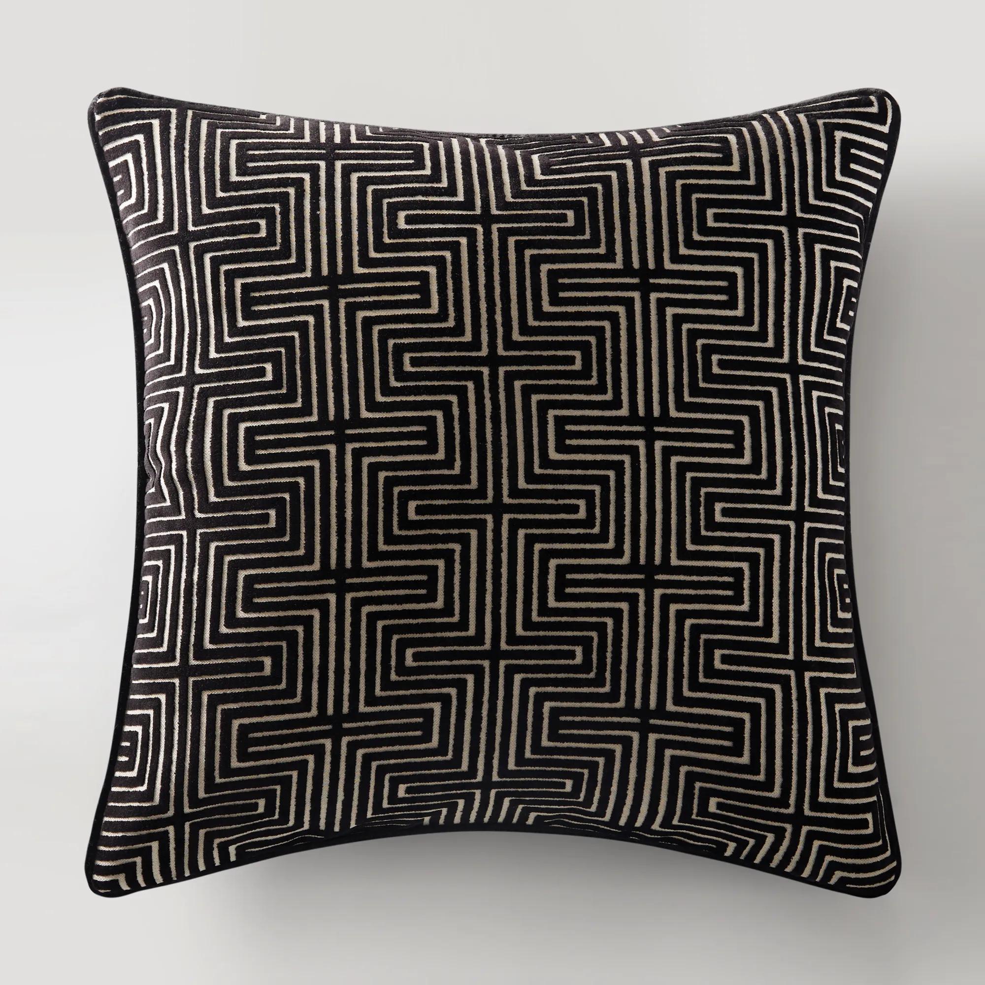 Lenox Pillow 22" - Black