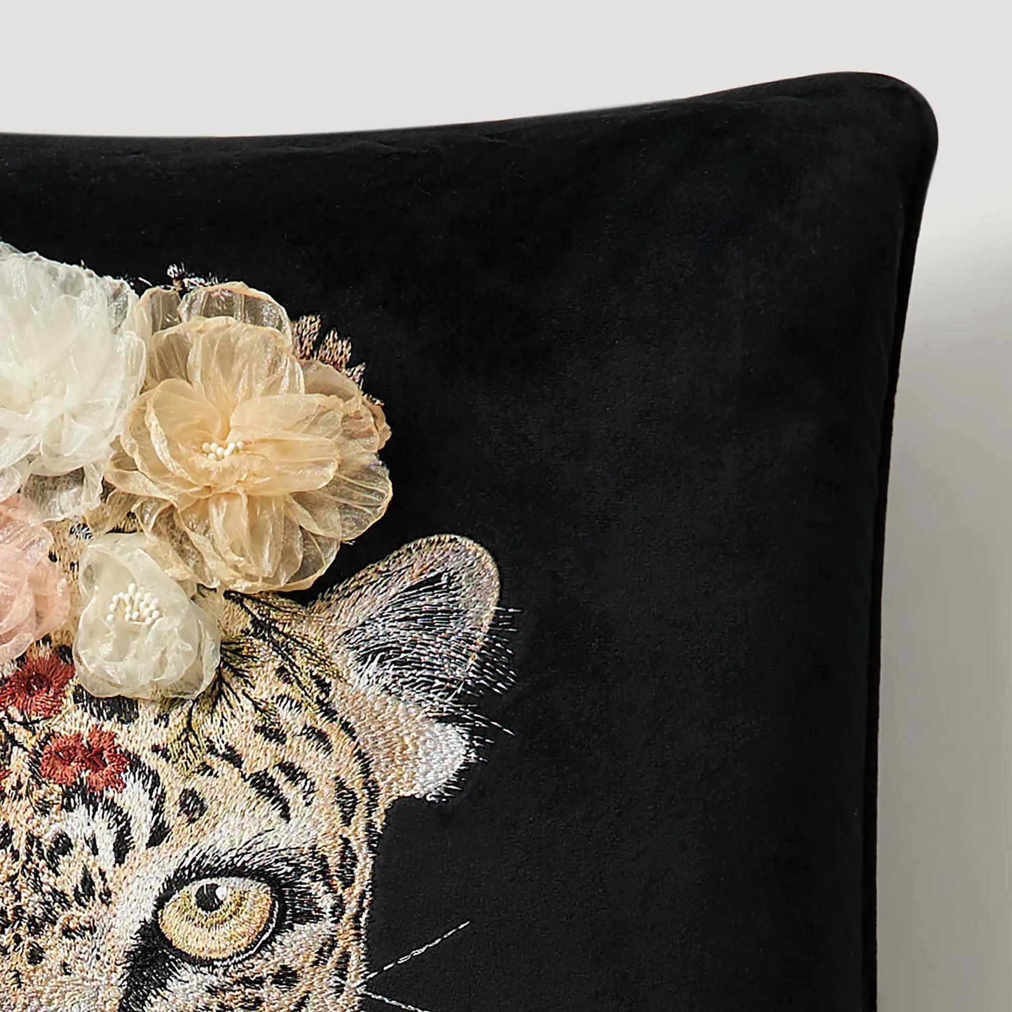 Namir Queen Pillow 22"