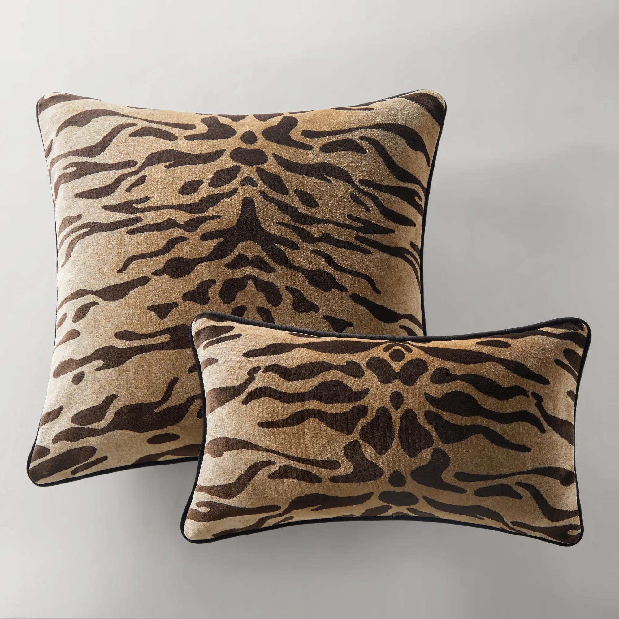 Bronze Tiger Lumbar 12" X 20"