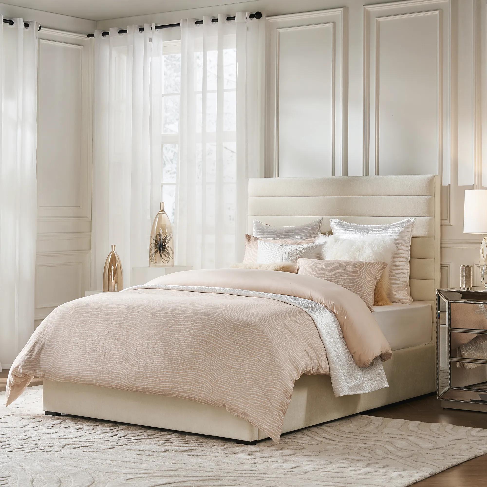 Alicia Platform Bed