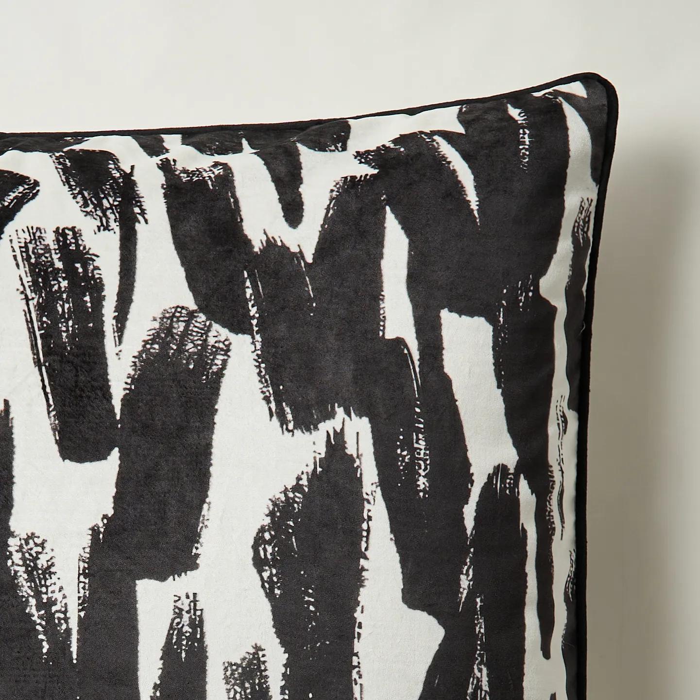 Adelaide Pillow 26" - Black