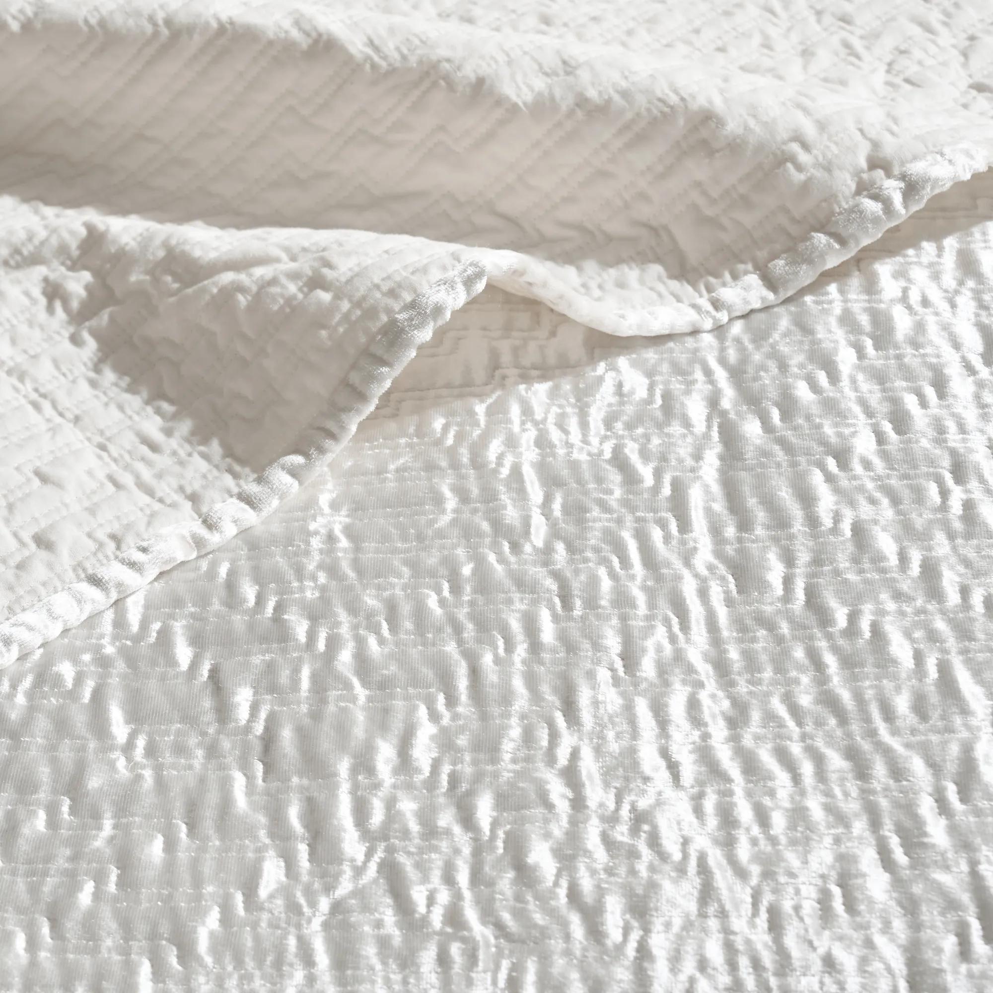Glam Velvet Bedding - Cloud