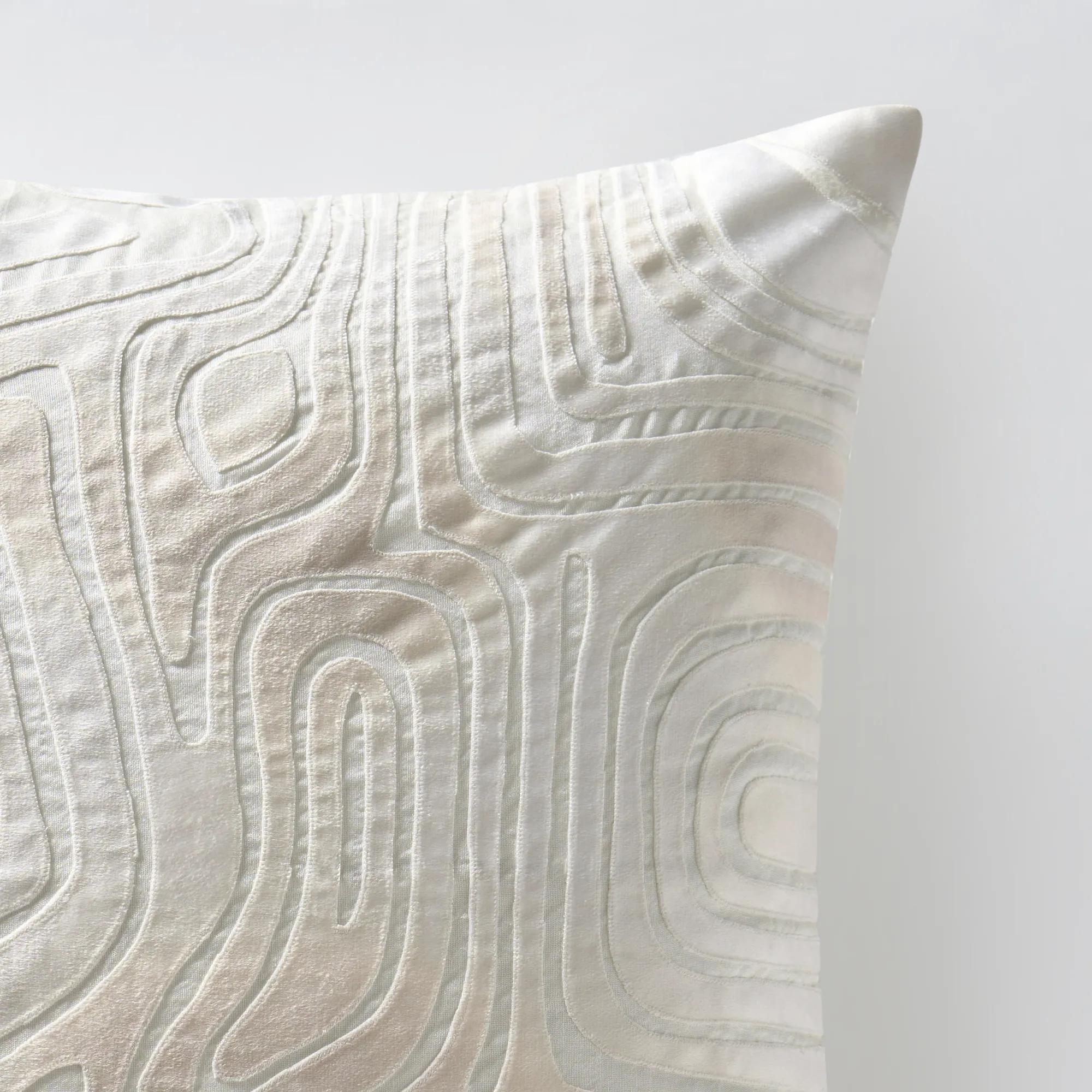 Cadence Pillow 22"