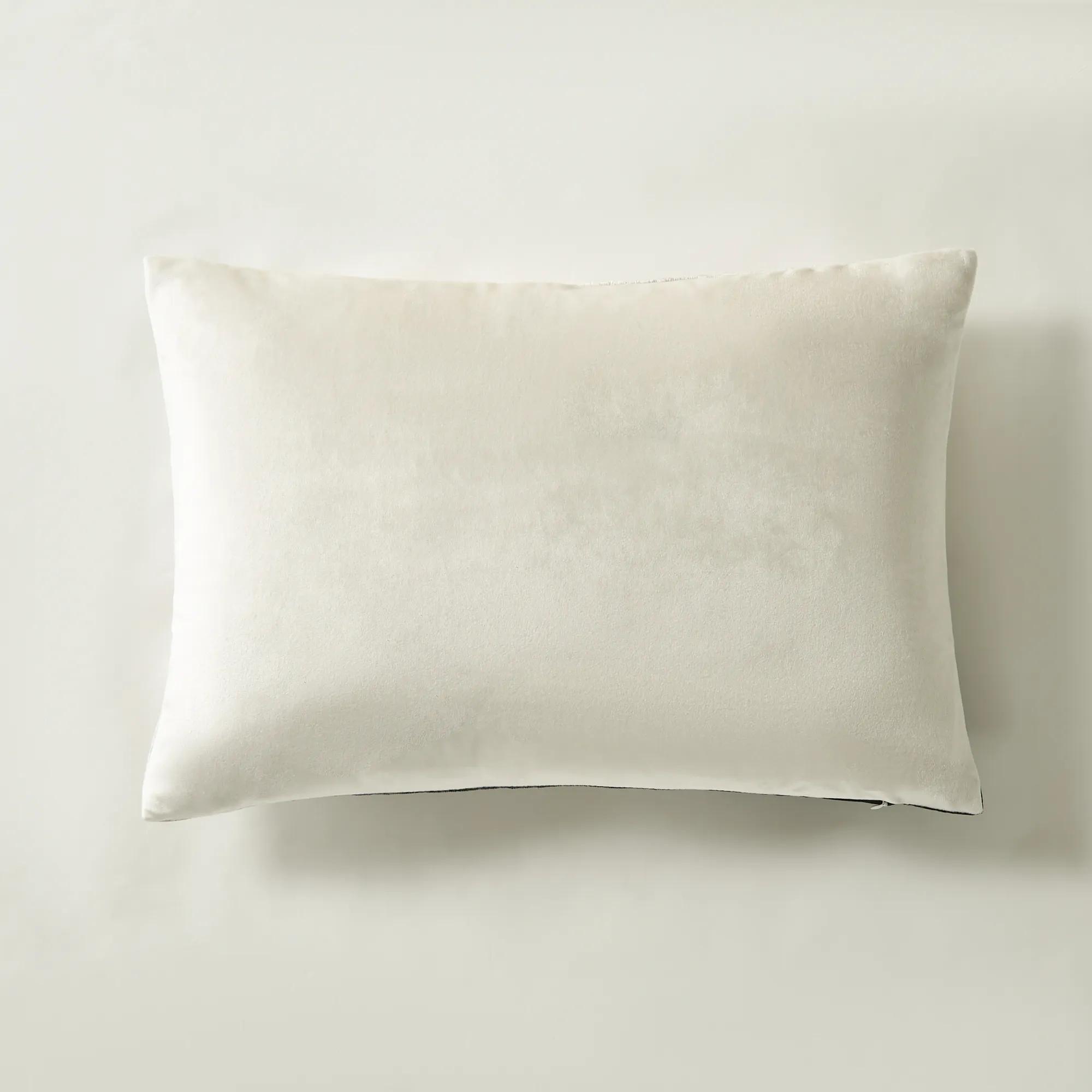 Nya Lumbar 14" x 20"