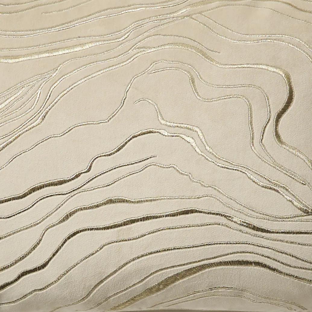 Swirl Lumbar 14" x 20"