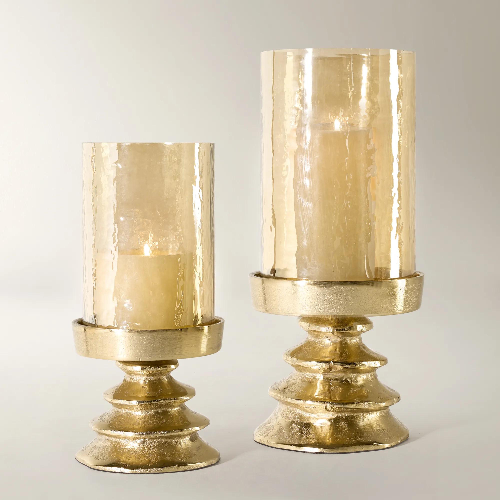 Elliot Pillar Holder