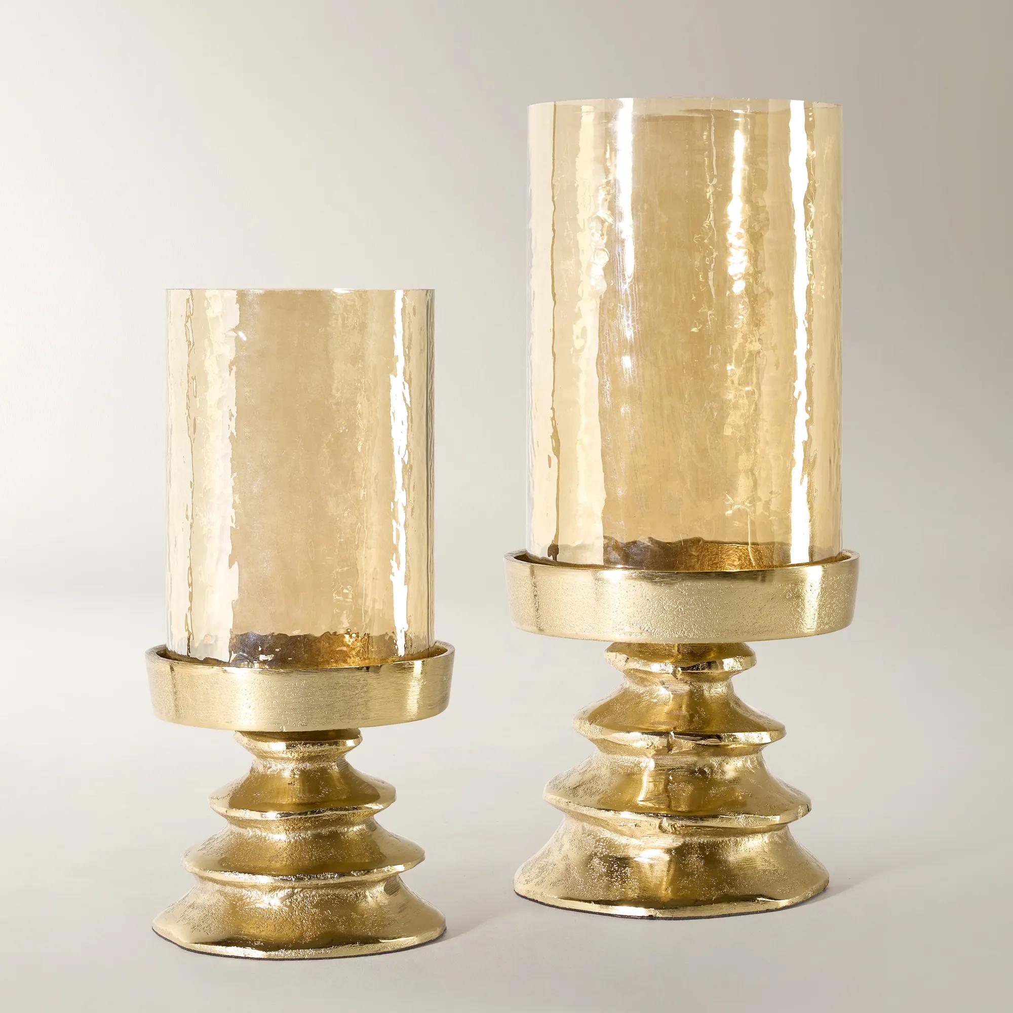 Elliot Pillar Holder