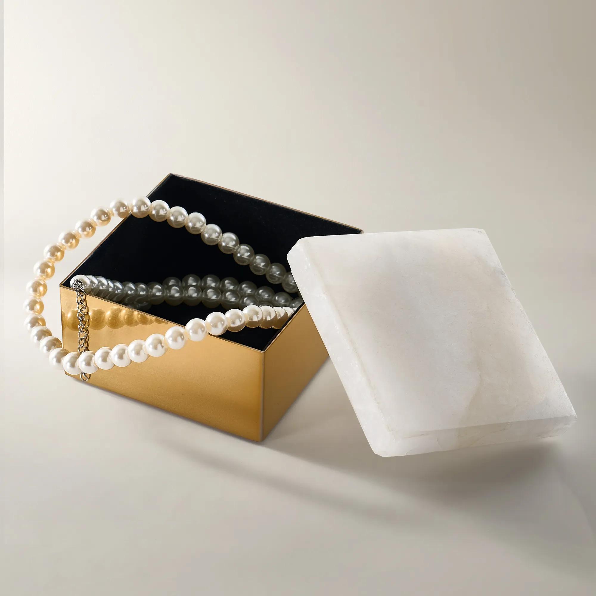 Quartz Box