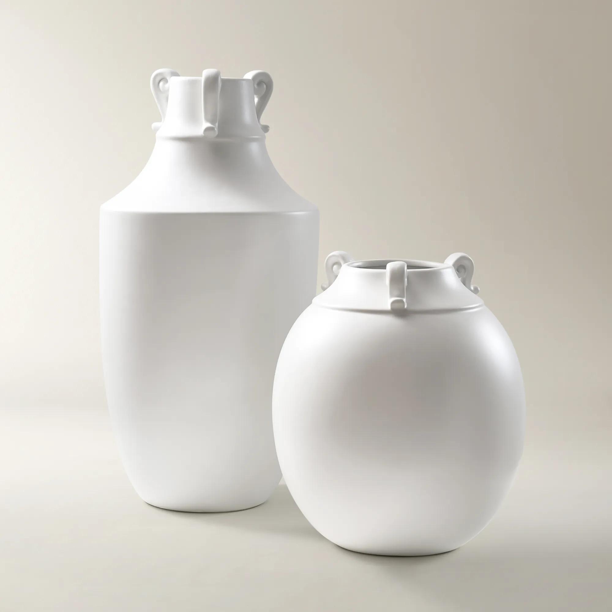 Amora Vase