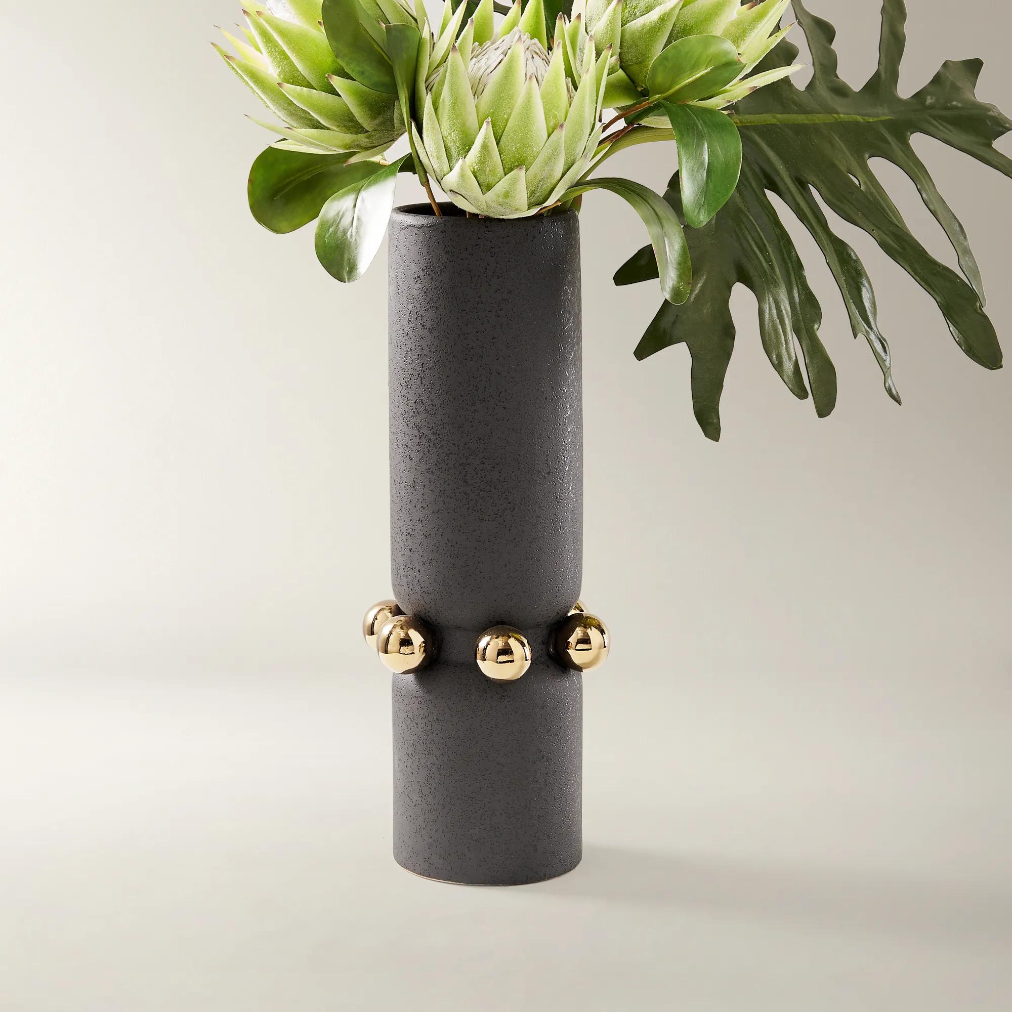 Zerra Vase