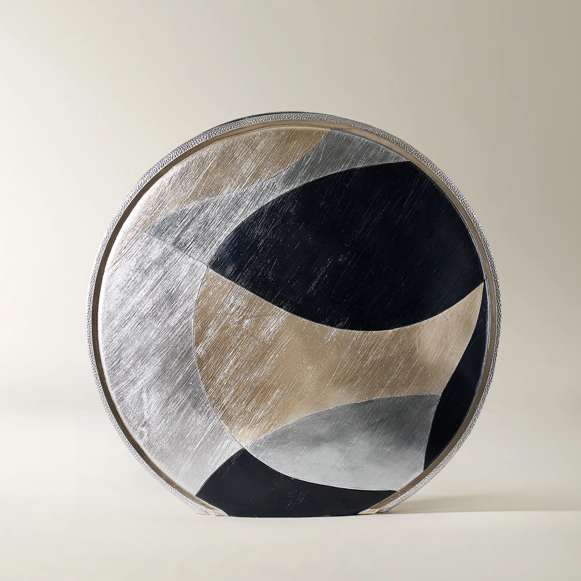 Daria Vase