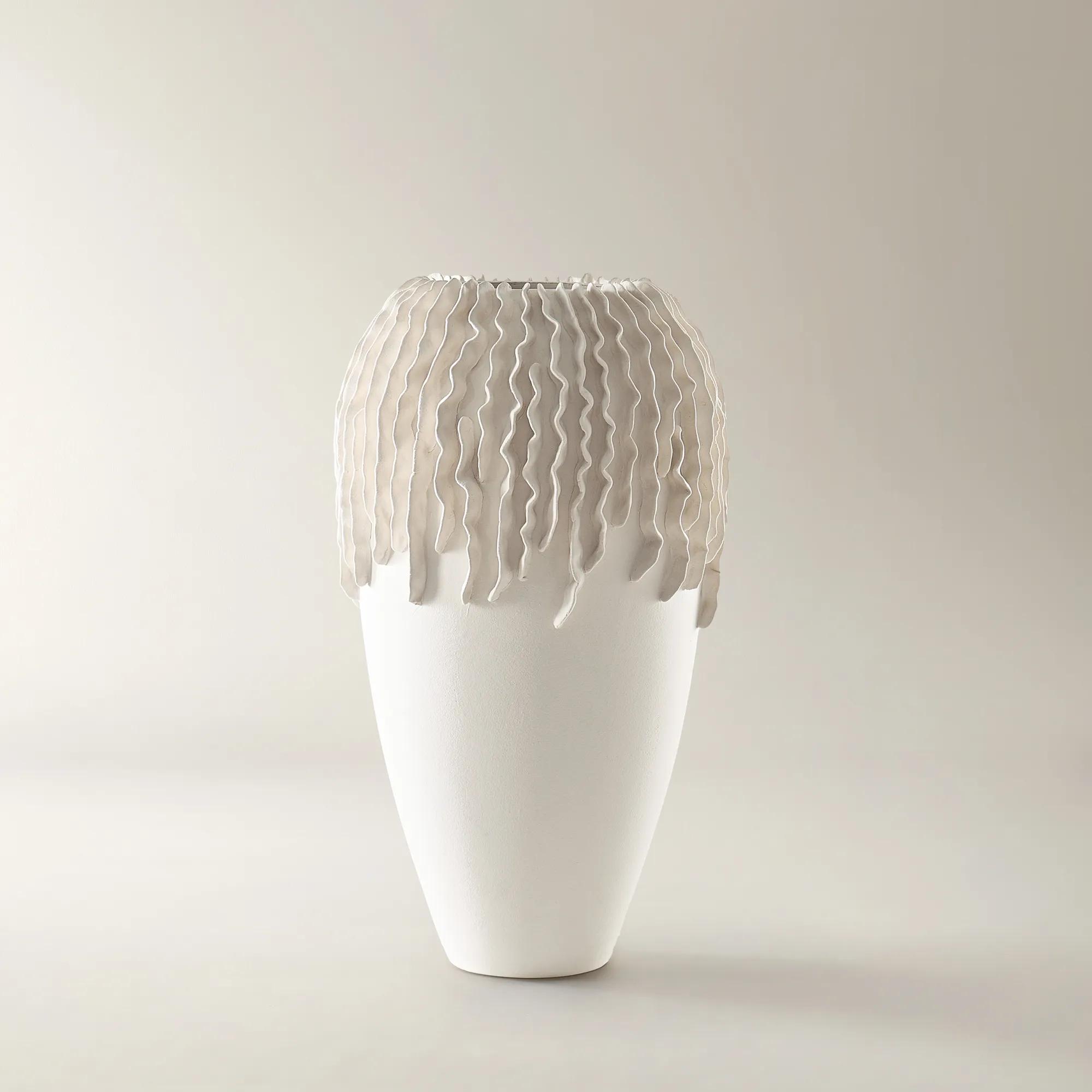 Madre Vase