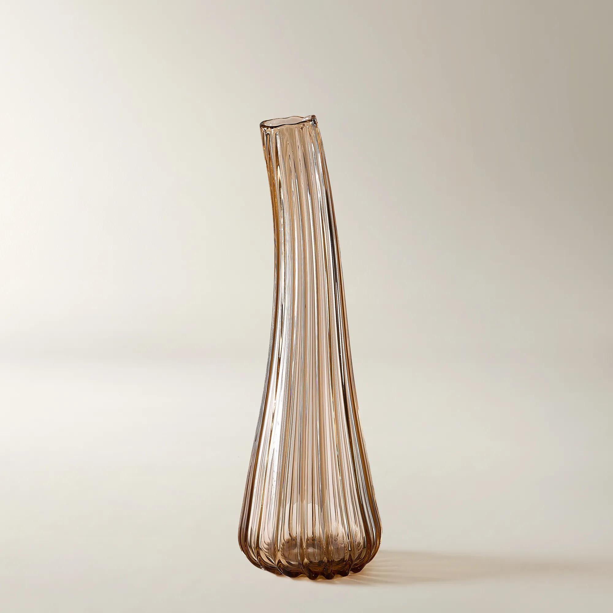 Tango Vase - Soft Amber