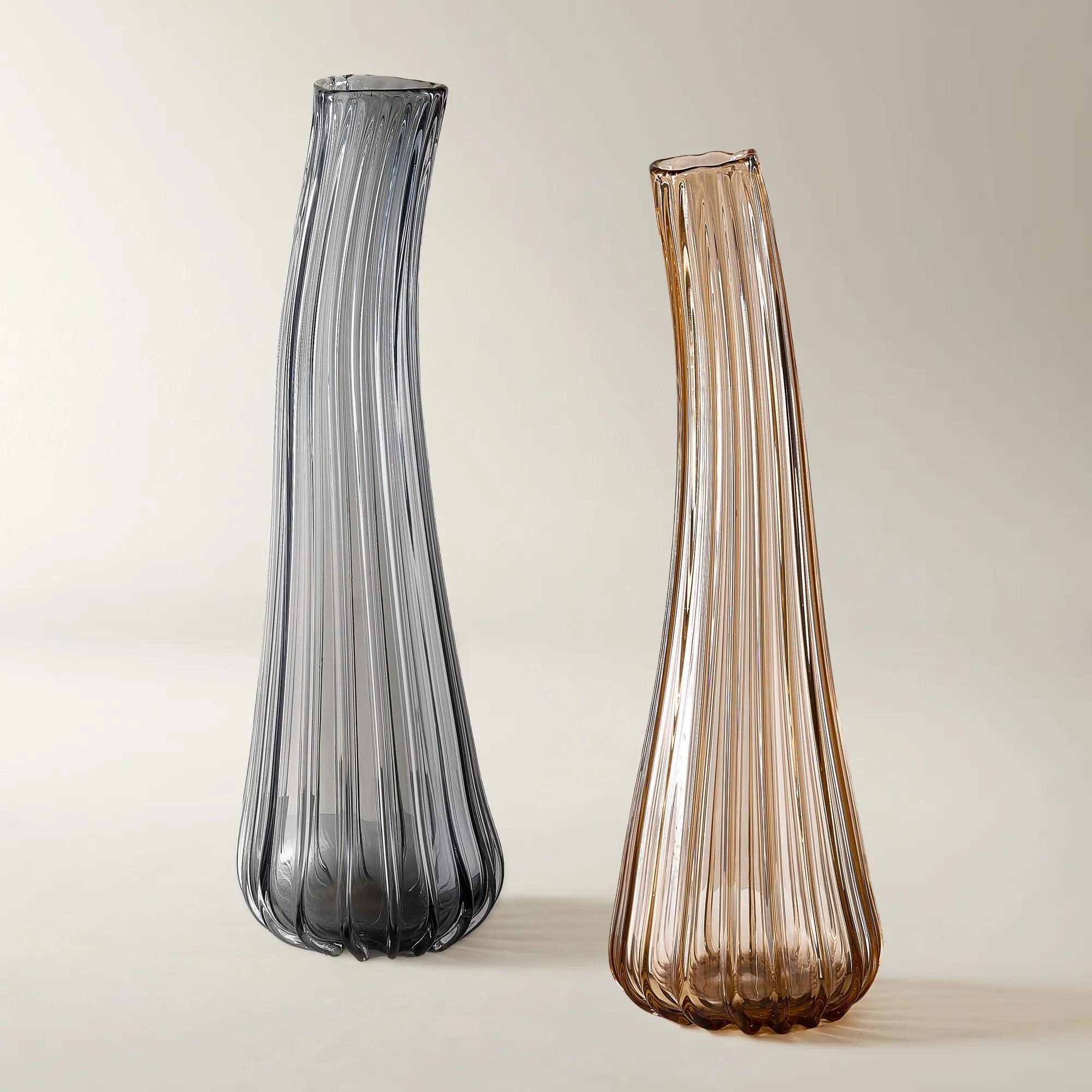 Tango Vase - Soft Amber