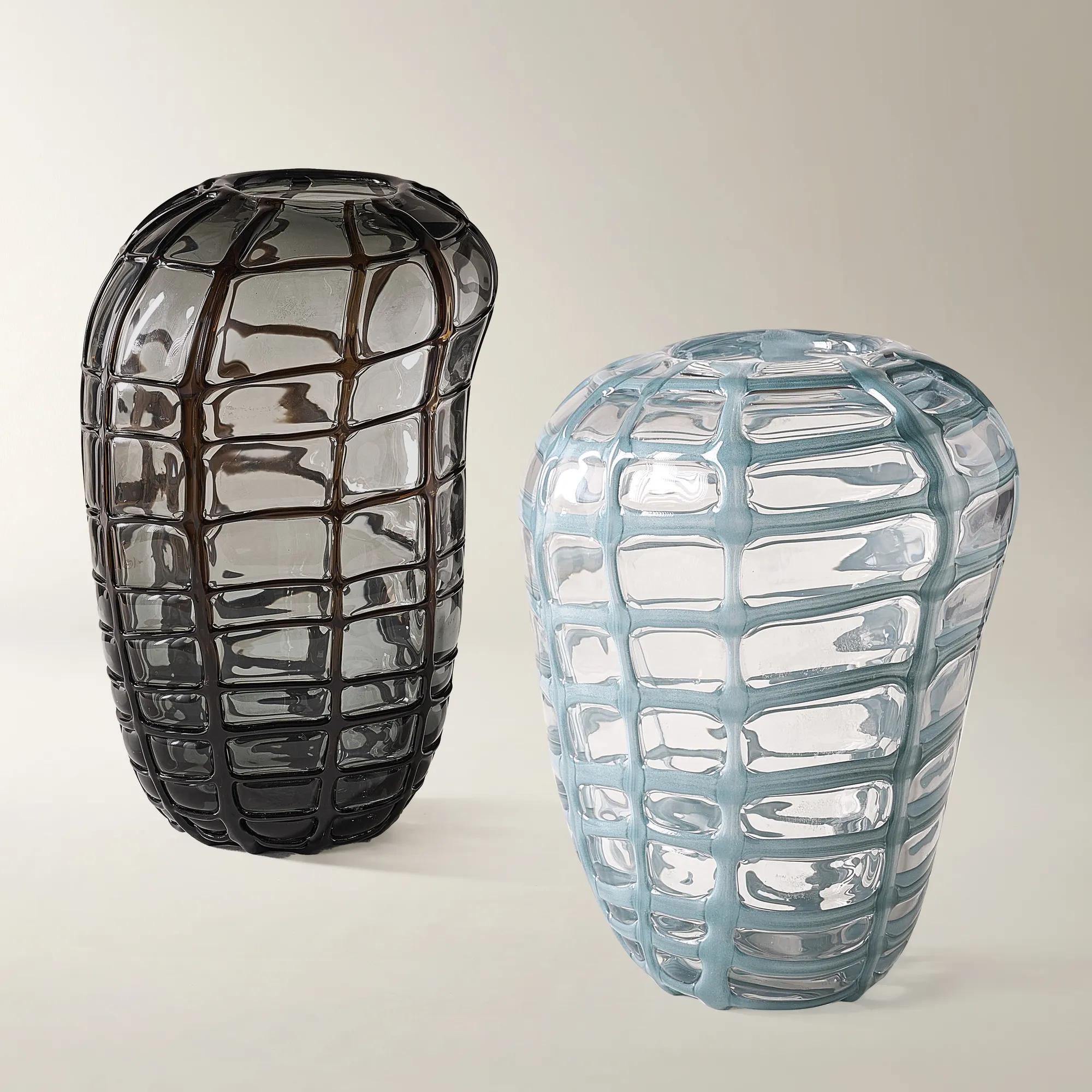 Contra Glass Vase - Black