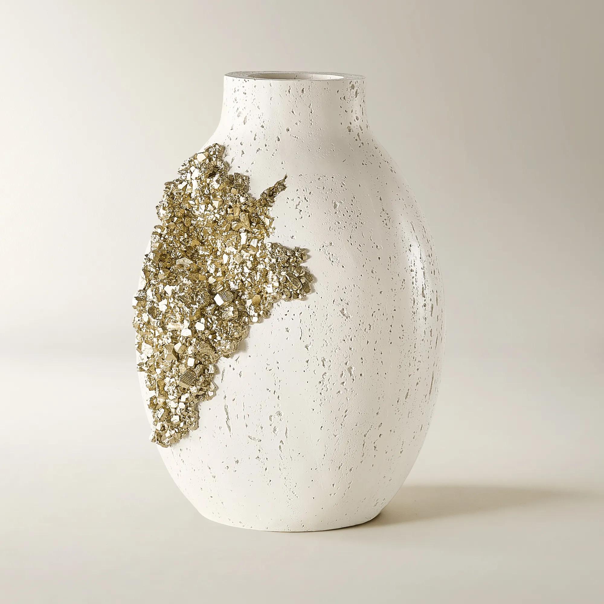 Delve Vase