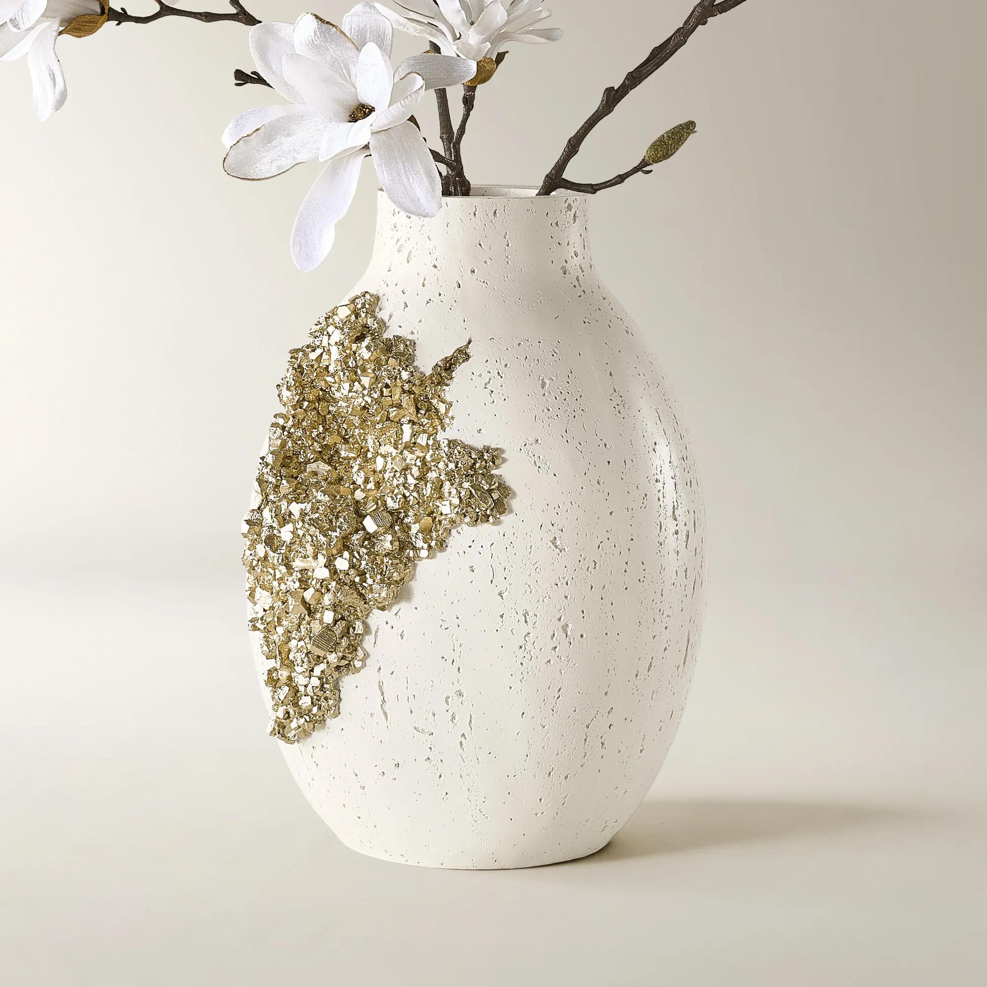 Delve Vase