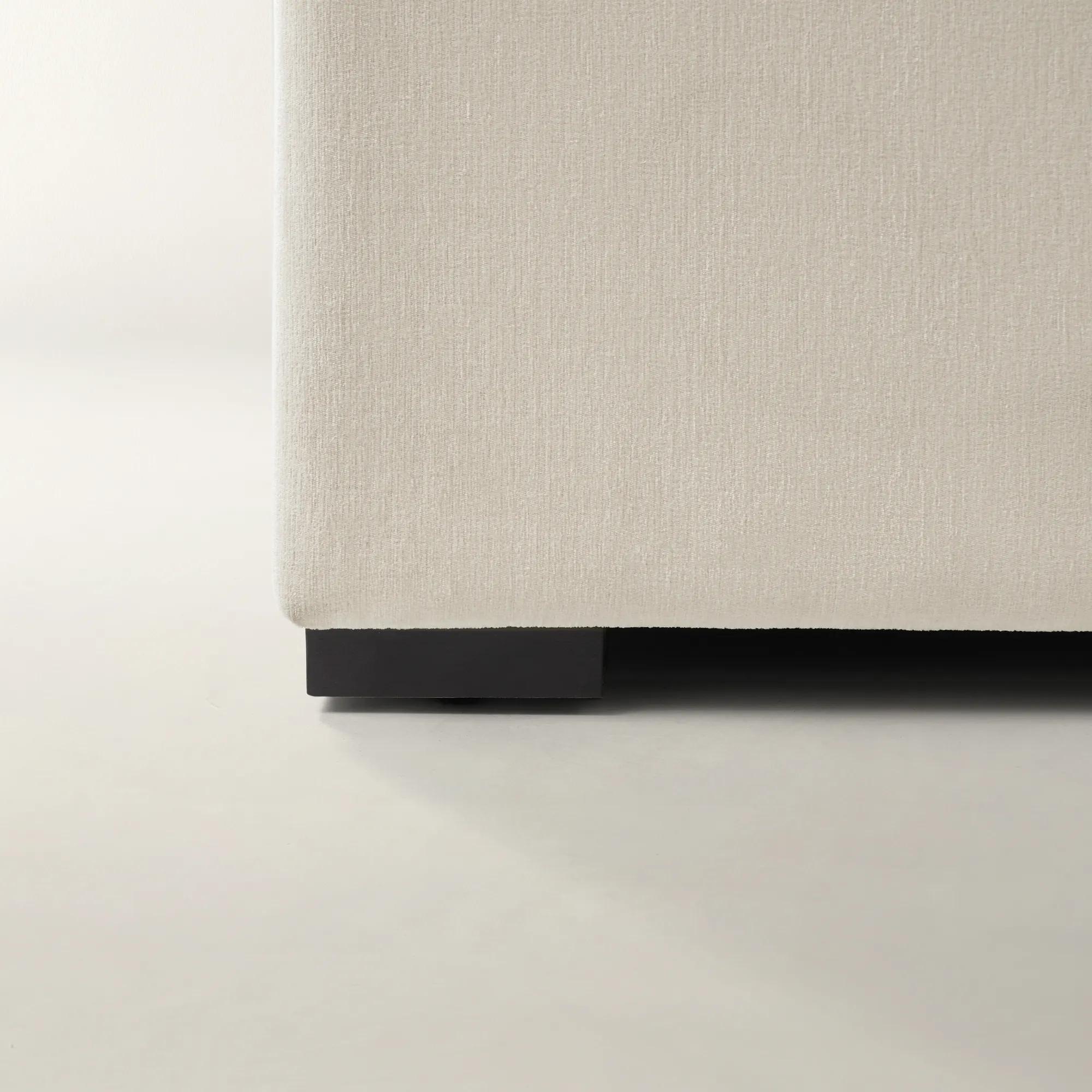 Alicia Platform Bed