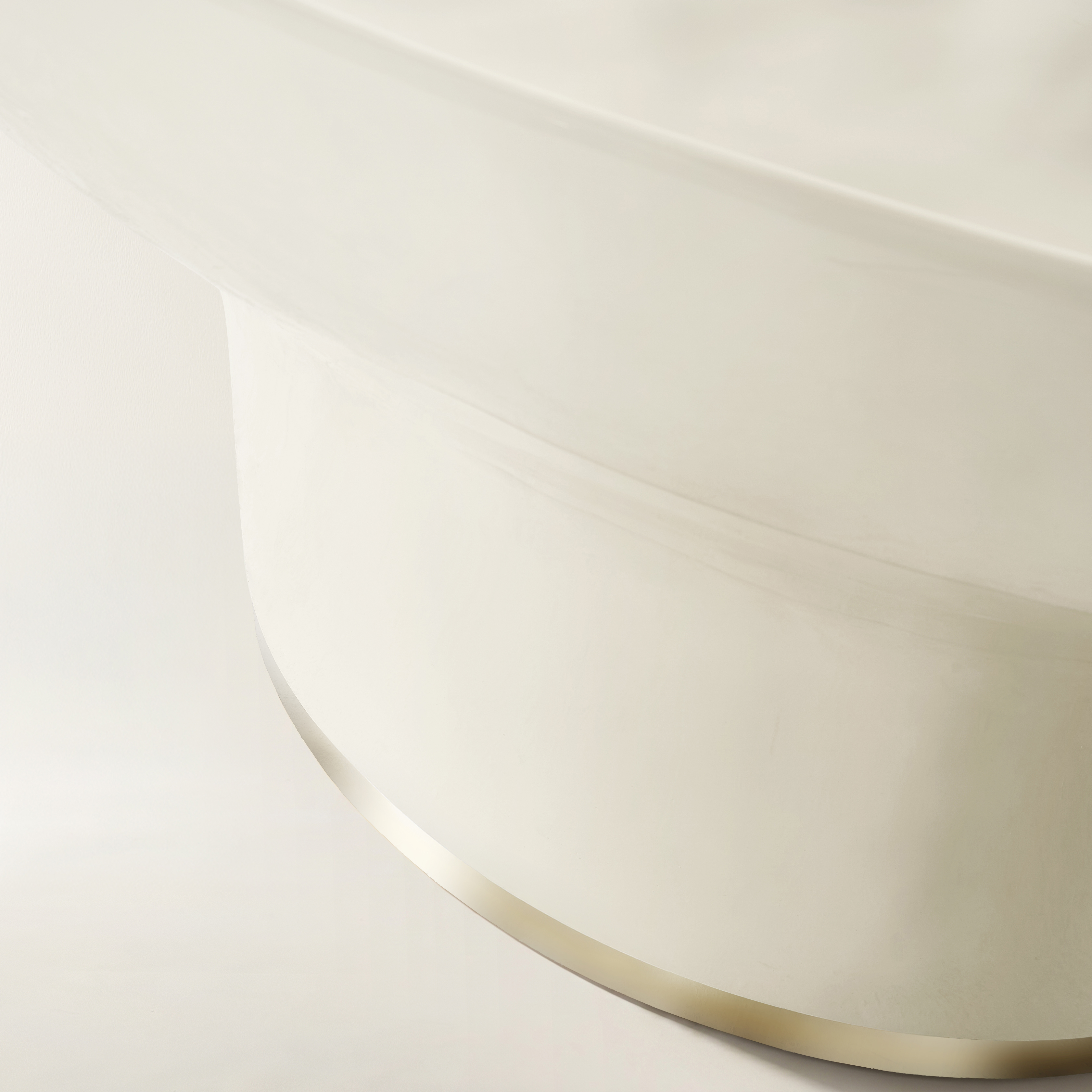 Celia Lacquered Cloud Resin Indoor/Outdoor Console Table (63")